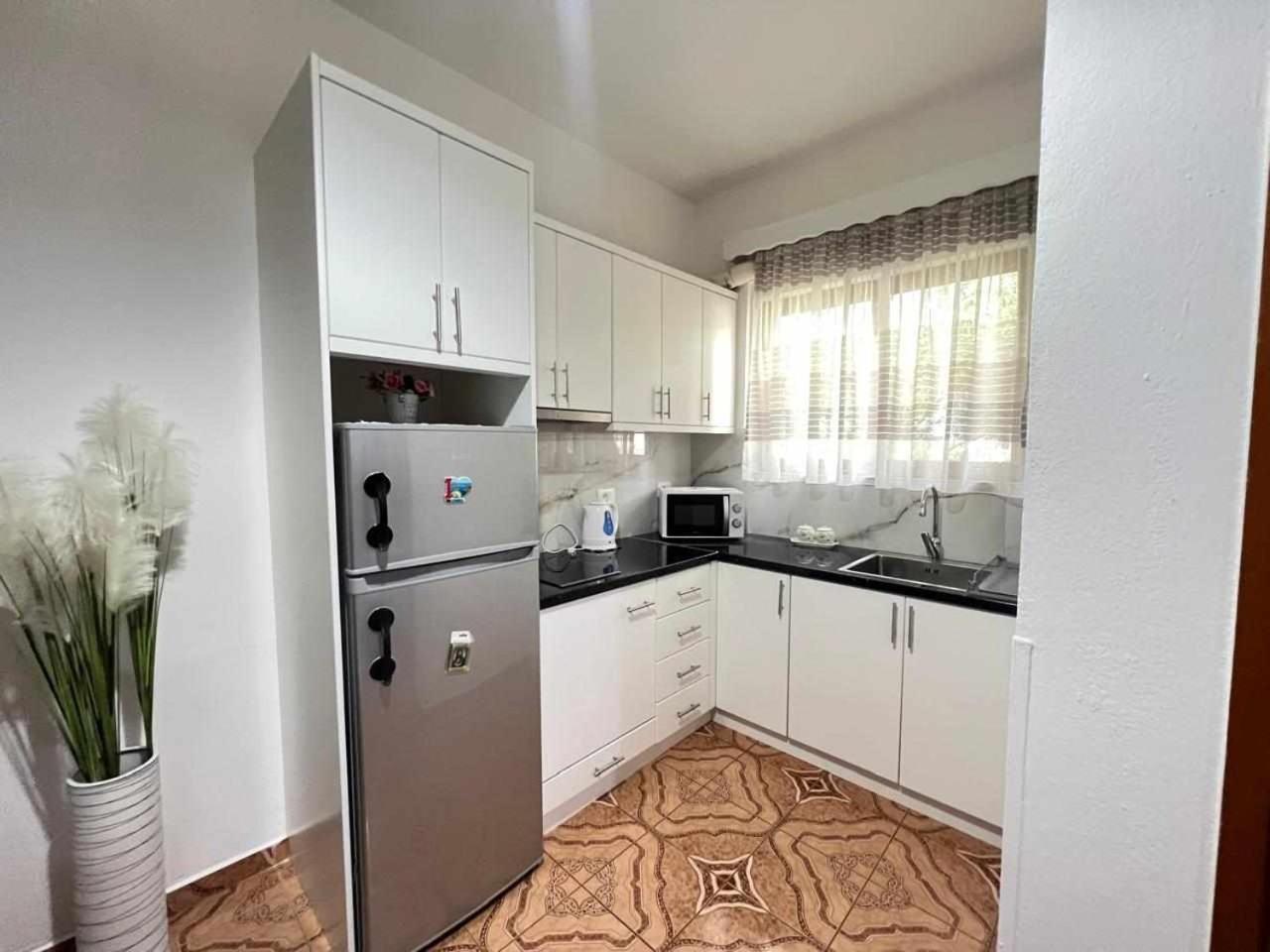 Guest House Sandri Sarandë エクステリア 写真