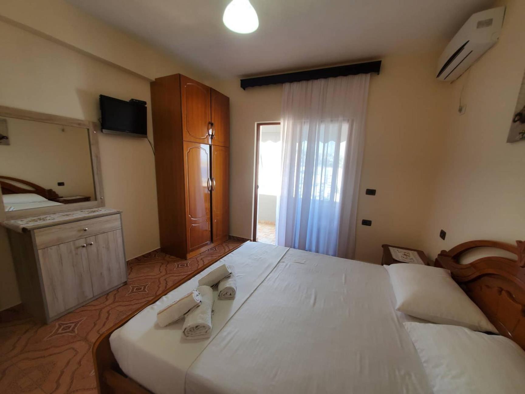 Guest House Sandri Sarandë エクステリア 写真