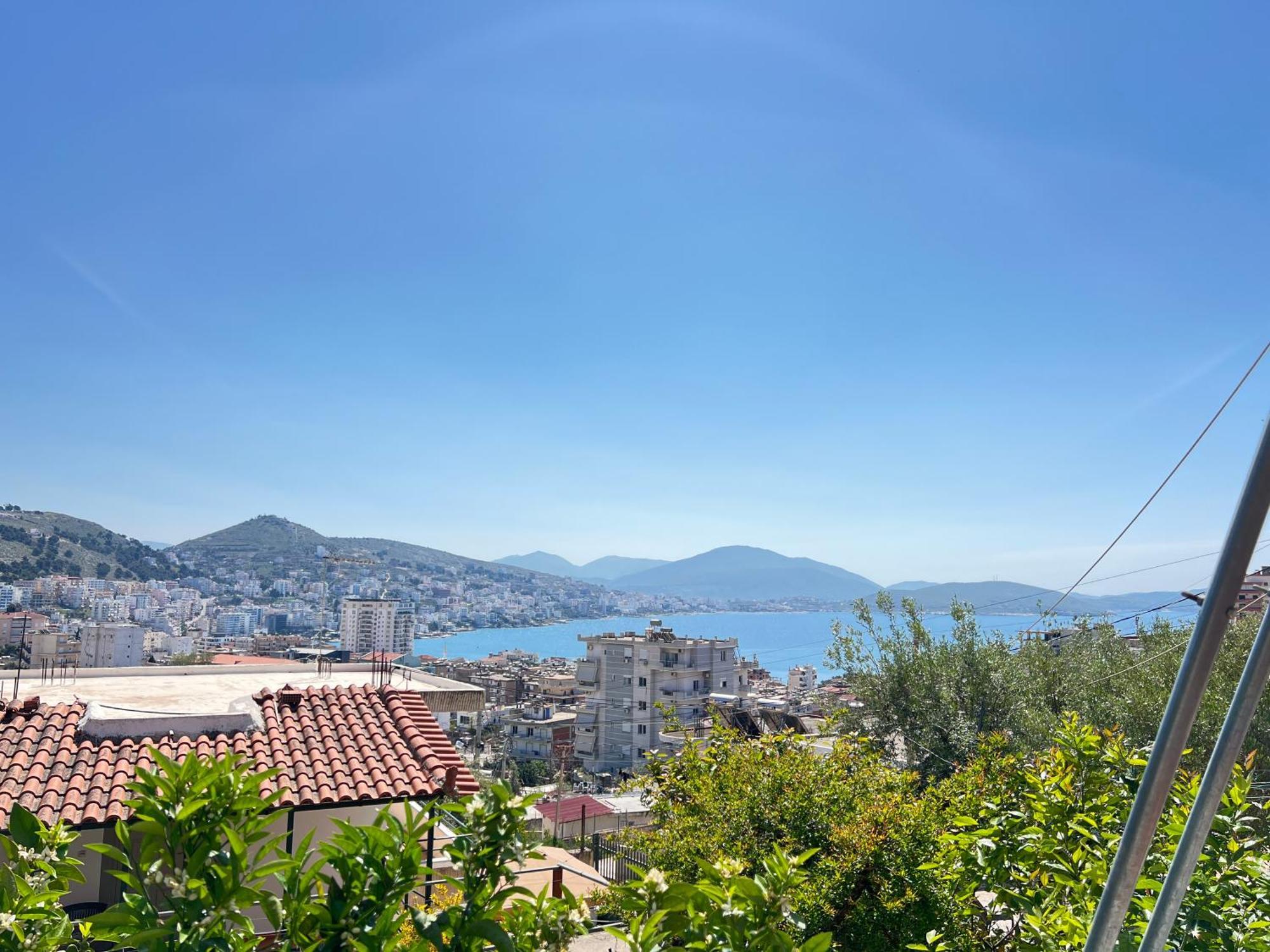 Guest House Sandri Sarandë エクステリア 写真