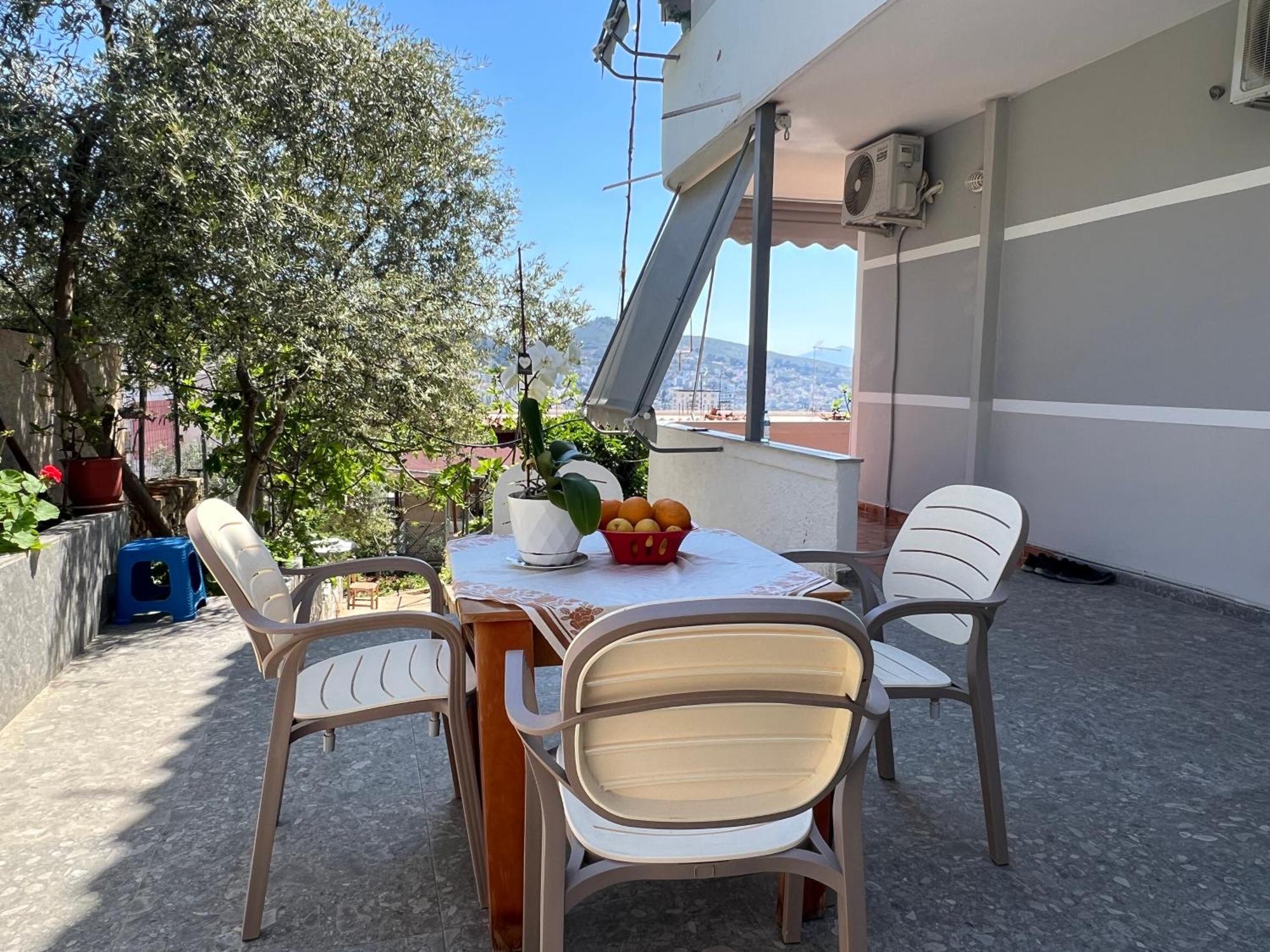 Guest House Sandri Sarandë エクステリア 写真